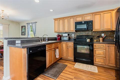 99 Lofty Cir, Stuarts Draft, VA 24477 photo 20