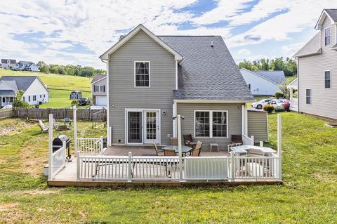 99 Lofty Cir, Stuarts Draft, VA 24477 photo 5