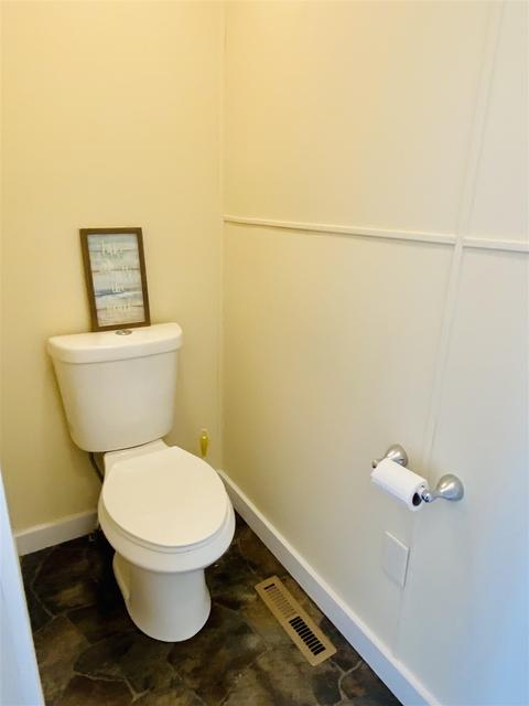 116 E Hampton St, Staunton, VA 24401 photo 13