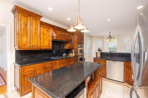 60 Koogler Trl, Raphine, VA 24472 photo 12