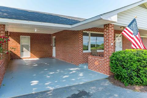 220 E Springbrook Rd, Broadway, VA 22815 photo 5