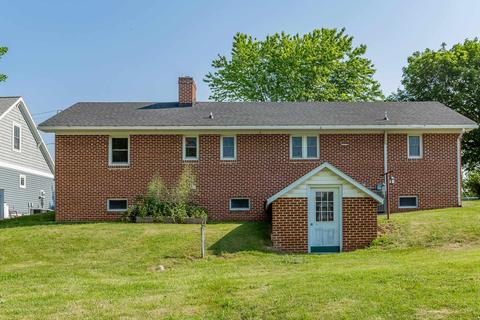 220 E Springbrook Rd, Broadway, VA 22815 photo 3
