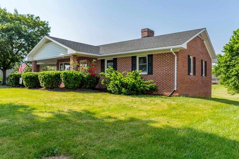 220 E Springbrook Rd, Broadway, VA 22815 photo 2