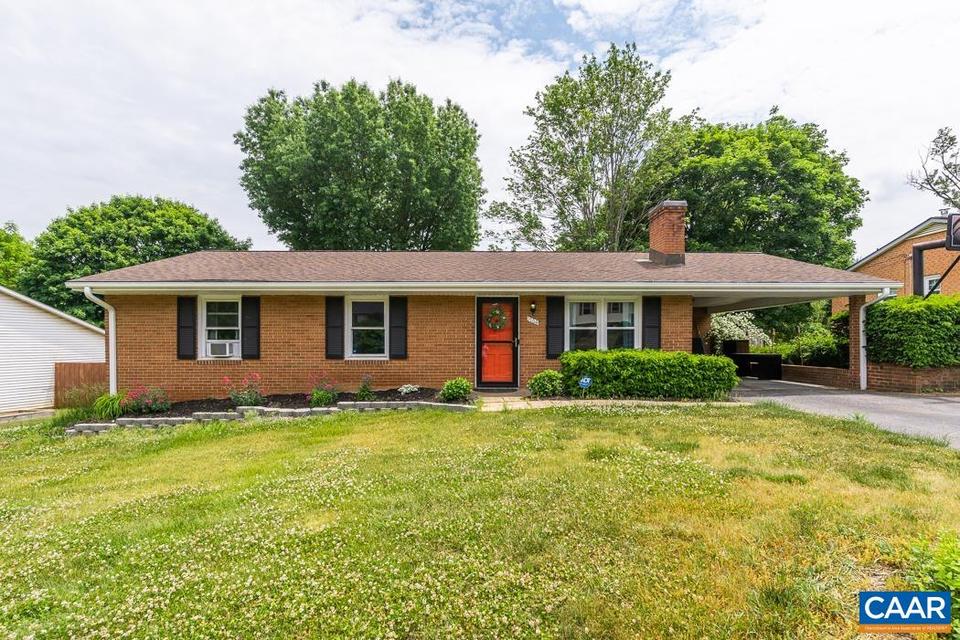 1764 Englewood Dr, Staunton, VA 24401 37 Photos MLS 618170 Movoto