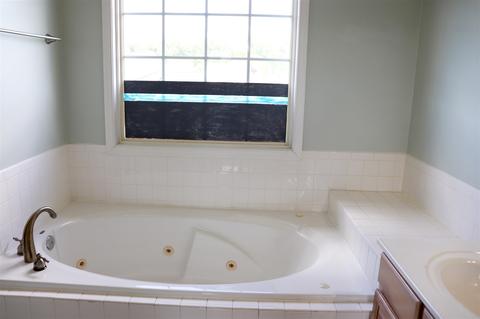 47 Ashley Dr, Stuarts Draft, VA 24477 photo 17