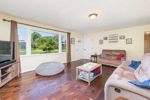 32 Cooper Dr, Stuarts Draft, VA 24477 photo 4