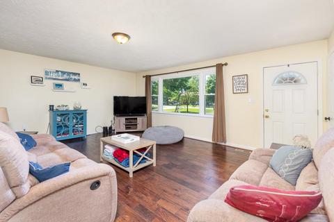 32 Cooper Dr, Stuarts Draft, VA 24477 photo 3