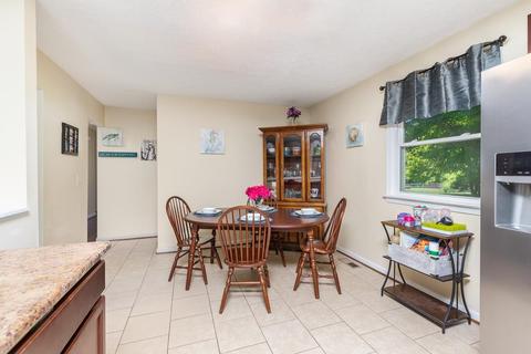 32 Cooper Dr, Stuarts Draft, VA 24477 photo 9