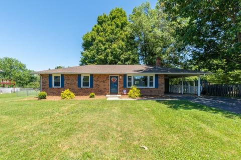 32 Cooper Dr, Stuarts Draft, VA 24477 photo 2