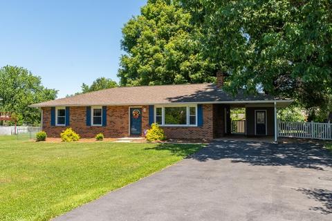 32 Cooper Dr, Stuarts Draft, VA 24477 photo 1