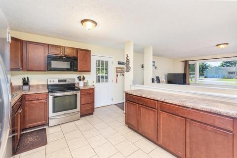 32 Cooper Dr, Stuarts Draft, VA 24477 photo 8