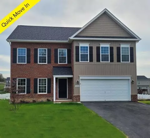 908 New Hope Rd, Staunton, VA 24401