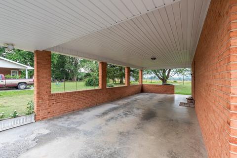 19 Essex Rd, Grottoes, VA 24441 photo 5