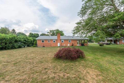 19 Essex Rd, Grottoes, VA 24441 photo 8