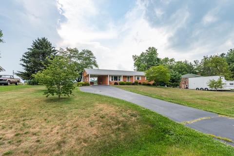 19 Essex Rd, Grottoes, VA 24441 photo 9