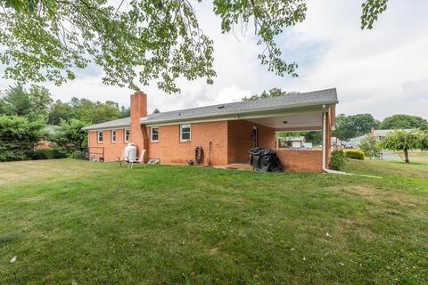 19 Essex Rd, Grottoes, VA 24441 photo 6