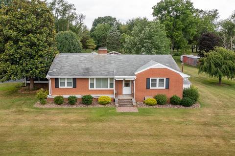 3014 Hampton Dr, Waynesboro, VA 22980 photo 13