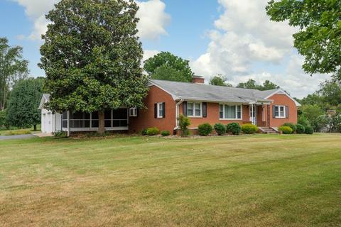 3014 Hampton Dr, Waynesboro, VA 22980 photo 15