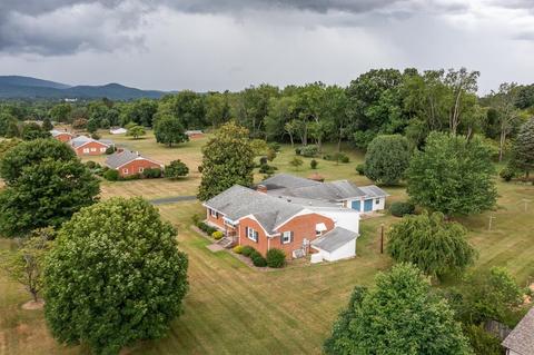 3014 Hampton Dr, Waynesboro, VA 22980 photo 7