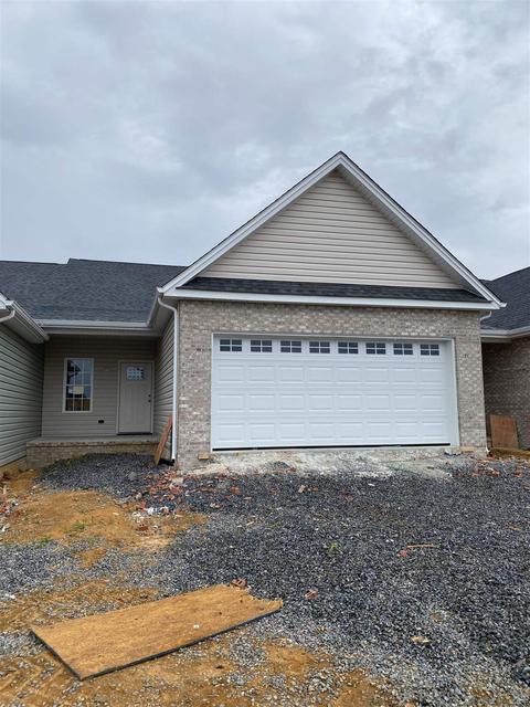 7 Pebble Ct, Stuarts Draft, VA 24477 photo 2