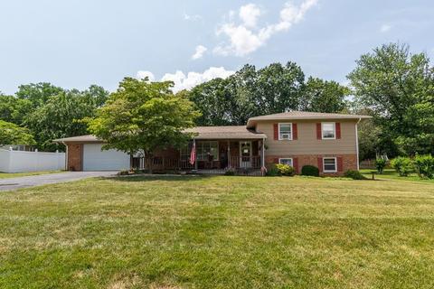 19 Brighton Ct, Stuarts Draft, VA 24477 photo 1