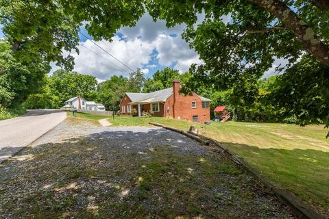 2055 Raphine Rd, Raphine, VA 24472 photo 4