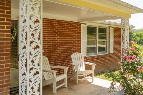 2055 Raphine Rd, Raphine, VA 24472 photo 3