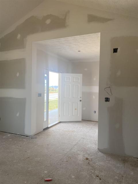 133 Stone Dr, Stuarts Draft, VA 24477 photo 3