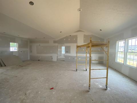 133 Stone Dr, Stuarts Draft, VA 24477 photo 4