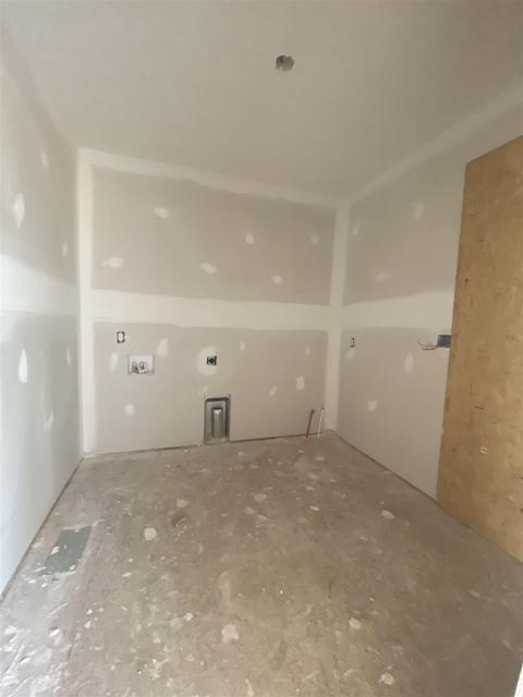 133 Stone Dr, Stuarts Draft, VA 24477 photo 7