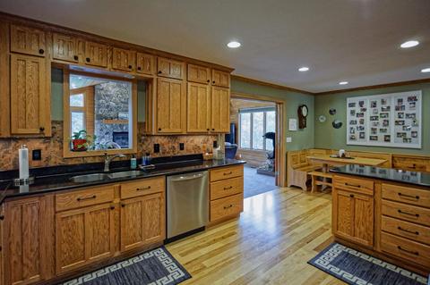 435 Eastview Ln, Raphine, VA 24472 photo 9