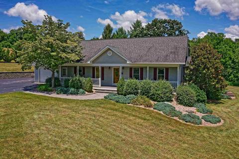 435 Eastview Ln, Raphine, VA 24472 photo 3