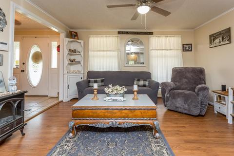 1983 Fleeburg Rd, Shenandoah, VA 22849 photo 11