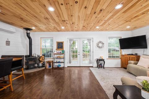 19 Liptrap Ln, Stuarts Draft, VA 24477 photo 16