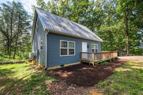 19 Liptrap Ln, Stuarts Draft, VA 24477 photo 4