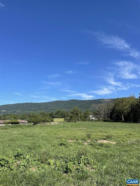 16 Goodloe Ln #16, Afton, VA 22920
