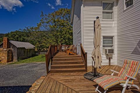112 Walkers Creek Rd, Middlebrook, VA 24459 photo 16