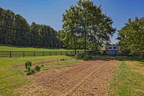 112 Walkers Creek Rd, Middlebrook, VA 24459 photo 12