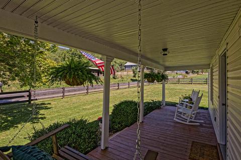 112 Walkers Creek Rd, Middlebrook, VA 24459 photo 4