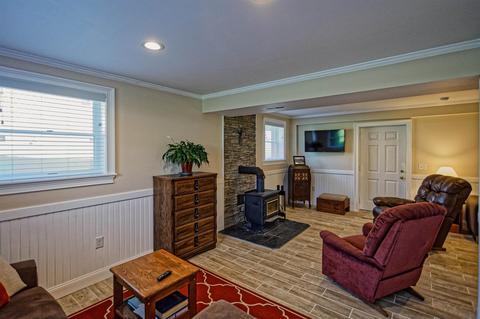 211 Cambridge Dr, Stuarts Draft, VA 24477 photo 31
