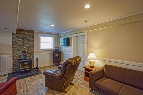 211 Cambridge Dr, Stuarts Draft, VA 24477 photo 27