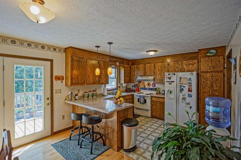 211 Cambridge Dr, Stuarts Draft, VA 24477 photo 11