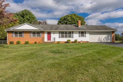 231 Cambridge Dr, Stuarts Draft, VA 24477 photo 1