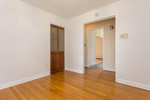 231 Cambridge Dr, Stuarts Draft, VA 24477 photo 7