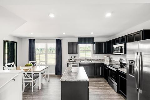 846 Carson Cir, Grottoes, VA 24441 photo 3