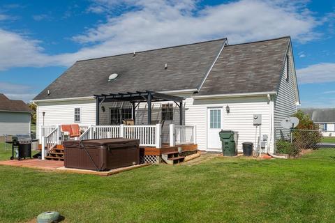 24 Spring Ridge Dr, Stuarts Draft, VA 24477 photo 33