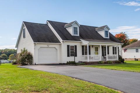 24 Spring Ridge Dr, Stuarts Draft, VA 24477 photo 2