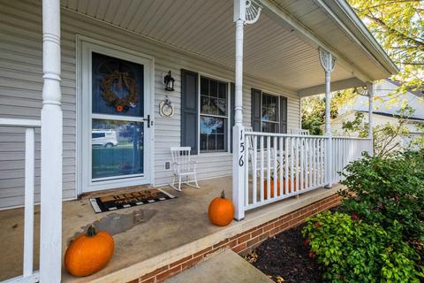 156 Iris Dr, Waynesboro, VA 22980 photo 3