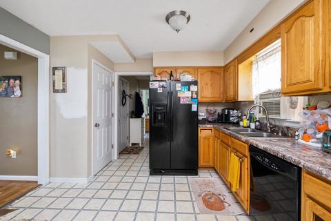 156 Iris Dr, Waynesboro, VA 22980 photo 14