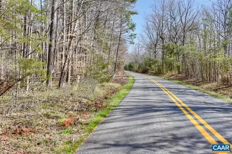 James River Rd, Howardsville, VA 24562